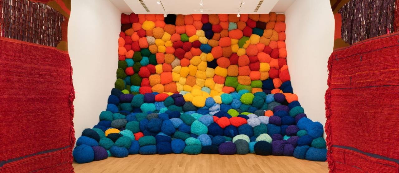 Las Colosales Obras Tejidas De Sheila Hicks