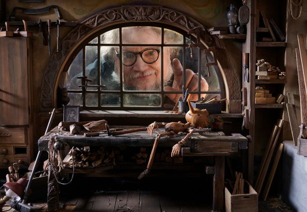 Guillermo del Toro arrive au MoMA avec Pinocchio. Photo : Netflix
