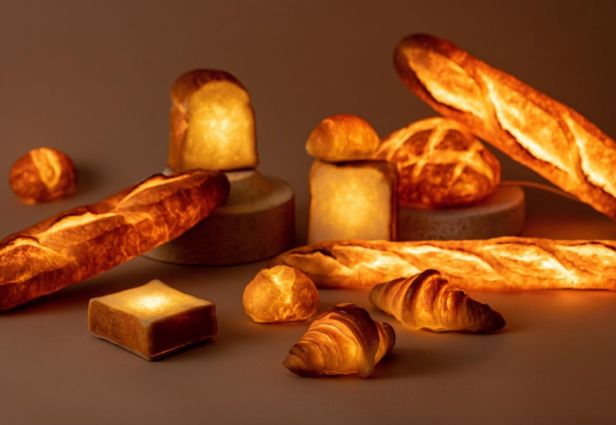 Broodvormige lampe gemaak deur Yukiko Morita. Bron: Creative Boom