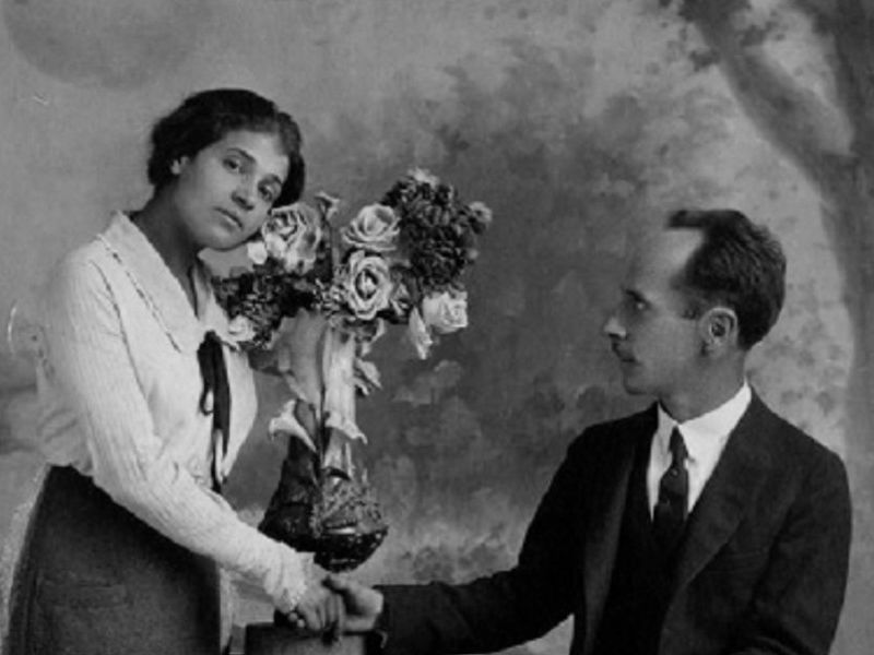 Tina Modotti y Edward Weston en su aniversario en M&eacute;xico, 1924. Fuente: ResearchGate